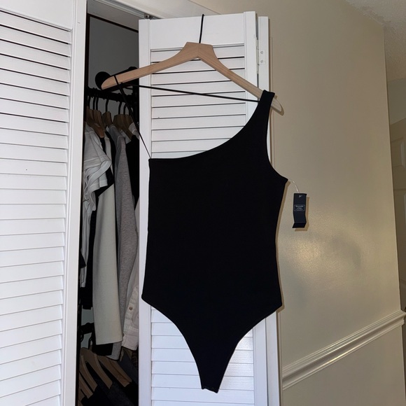 Abercrombie One Shoulder Tank Bodysuit in Black - Picture 1 of 6